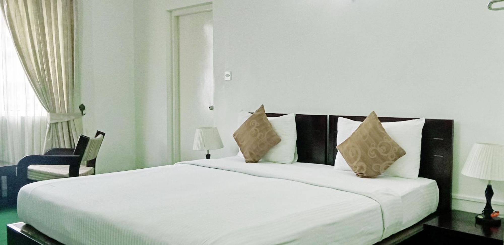 The Rock Hotel Нувара-Элия Экстерьер фото