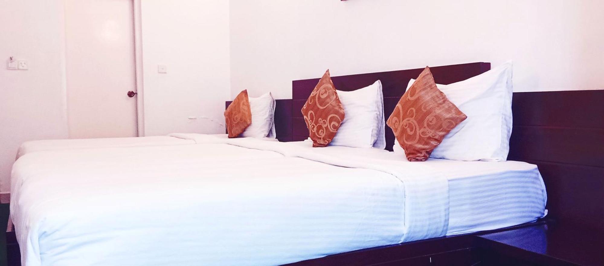 The Rock Hotel Нувара-Элия Экстерьер фото